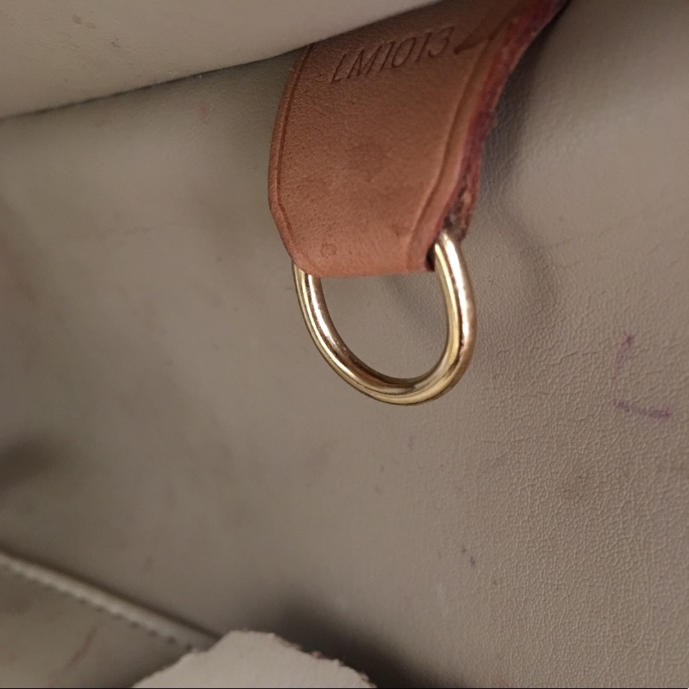 Authentic Louis Vuitton Vernis Houston - Picture 8 of 8